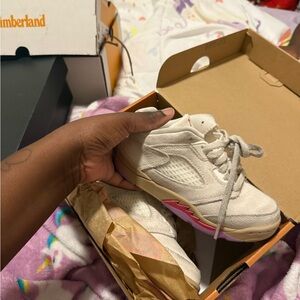 Jordan Kids Sneakers in Cream and Pink